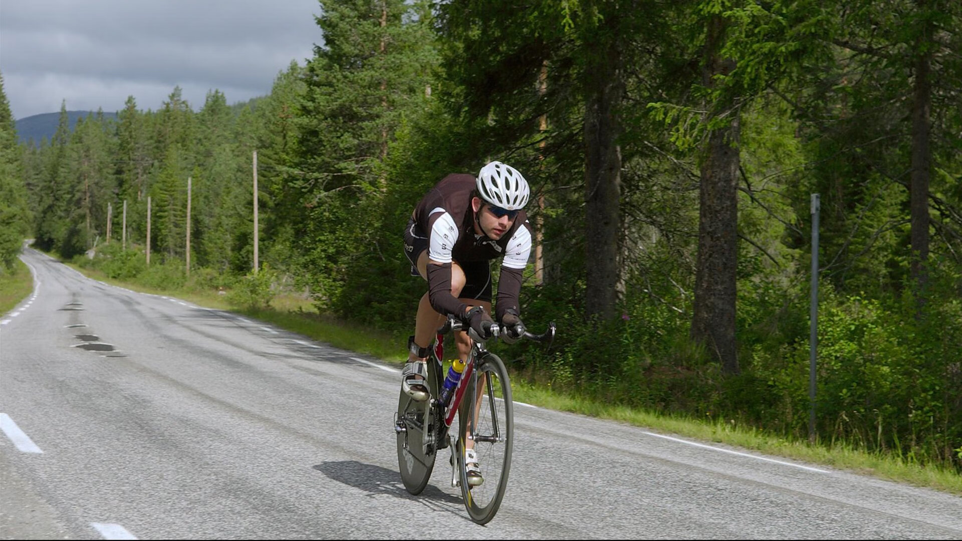 南美风暴席卷非洲大陆，乌拉圭火力全开压制安哥拉，中场大脑基米希存在感拉满
