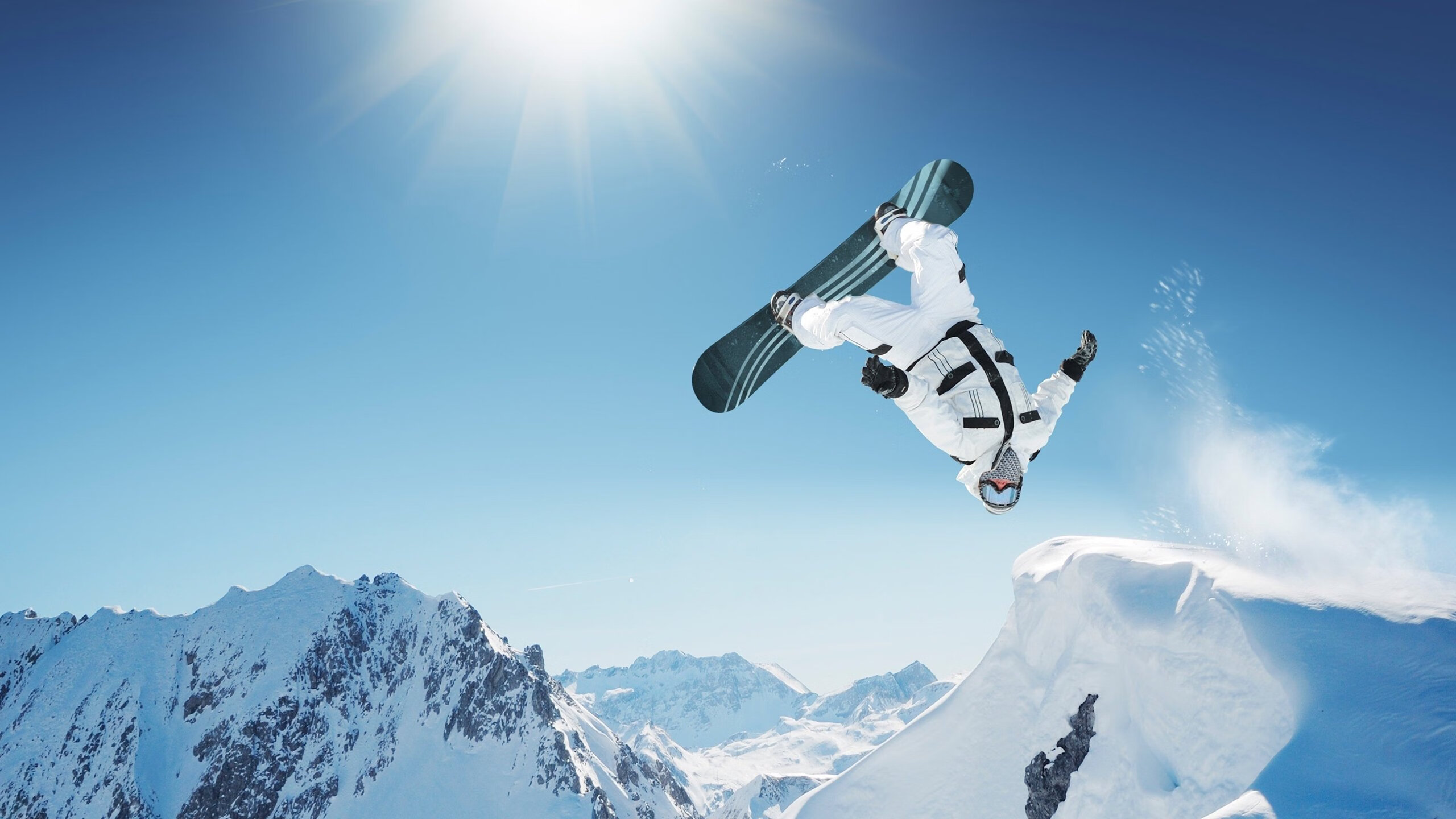 开云足球直播-奥斯梅恩爆发难救主，多特蒙德战术克制击溃那不勒斯